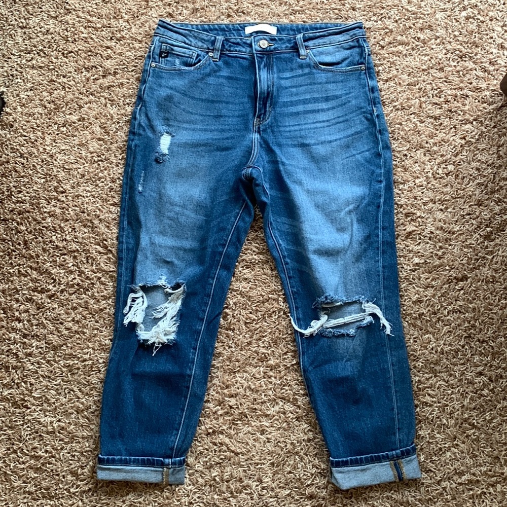Kancan distressed girlfriend jeans. Size 11/29